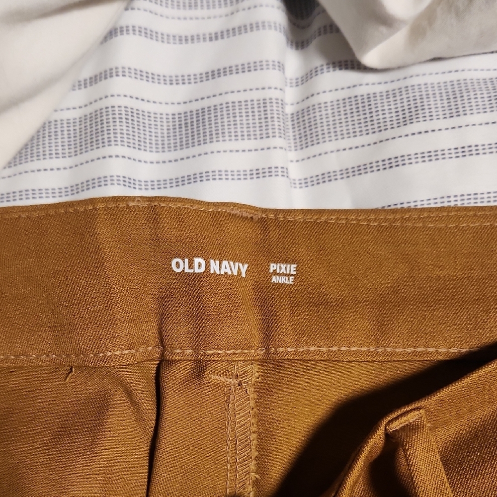 Old Navy Women's Brown Pixie Ankle Pants